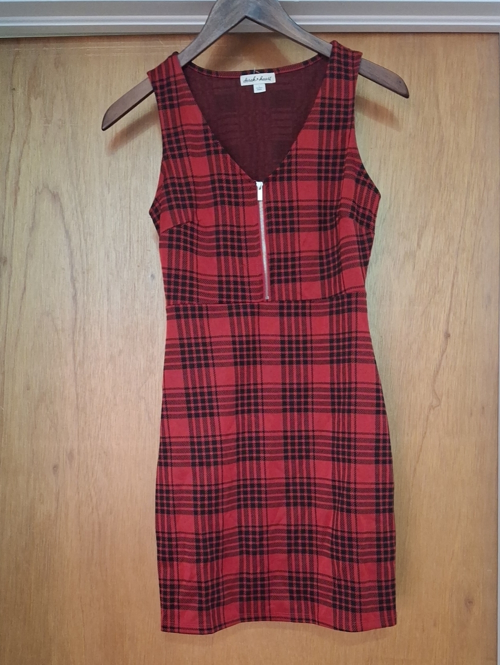 Derek Heart Red Plaid V-Neck Mini Dress with Front Zip